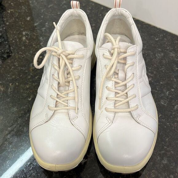 Ecco Women’s White Walking shoes. Size 36.(5/5.5) - Picture 3 of 7